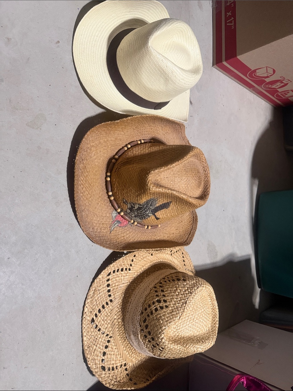 Women’s cowgirl hats